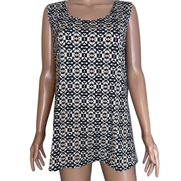 💋Bundle 4 items for $20. Add items💋 to a bundle - Picture 1 of 8